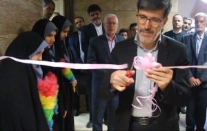 افتتاح نمایشگاه به مناسبت هفته بسیج دانش آموزی در خمینی شهر